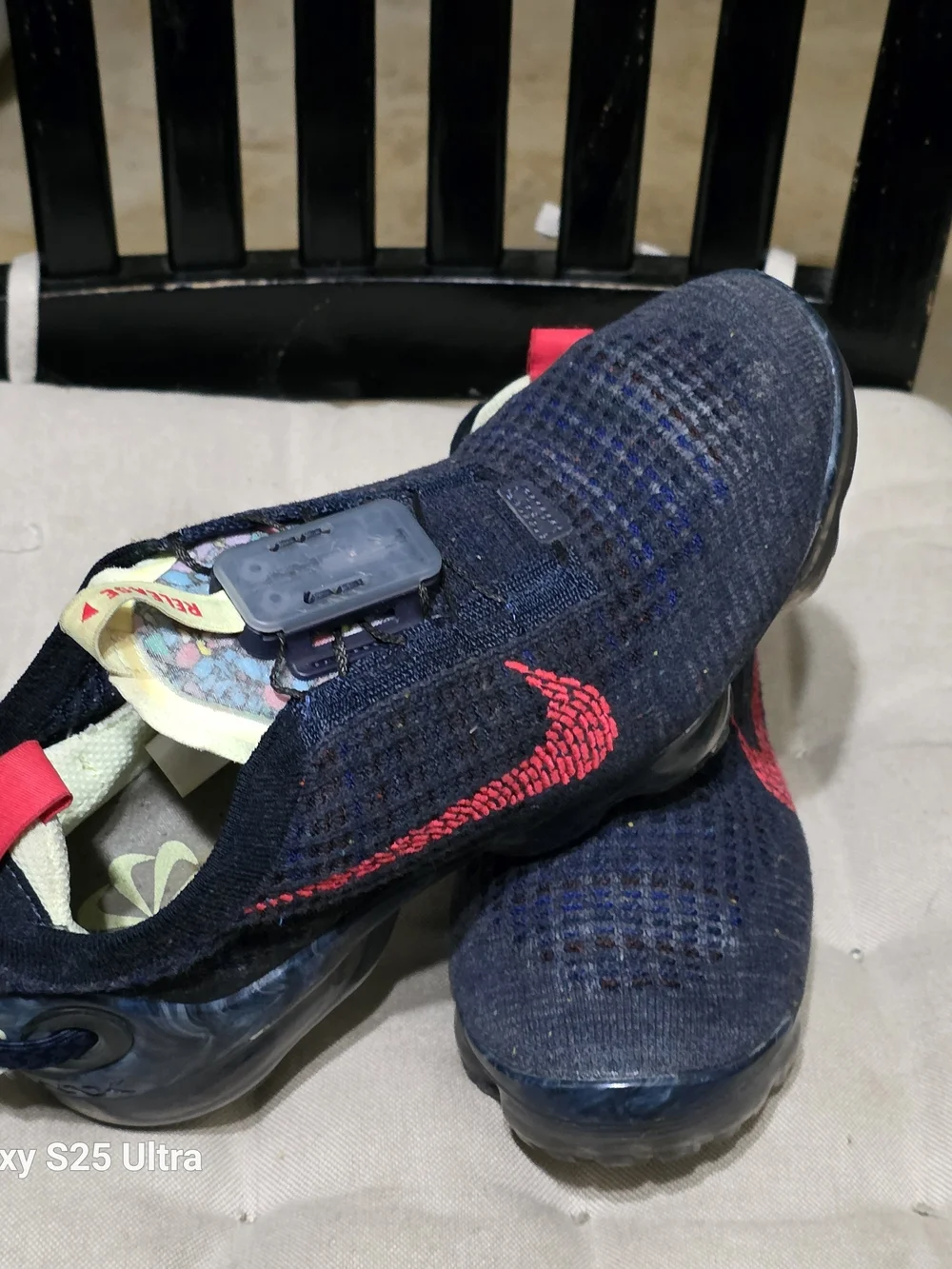 Nike Kids Navy and Red Slip-On Knit Sneakers Used Size 5
